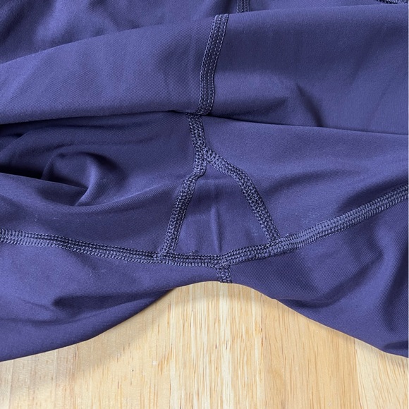 Lululemon Invigorate Tight 7/8 Tight size 8 - Picture 16 of 16